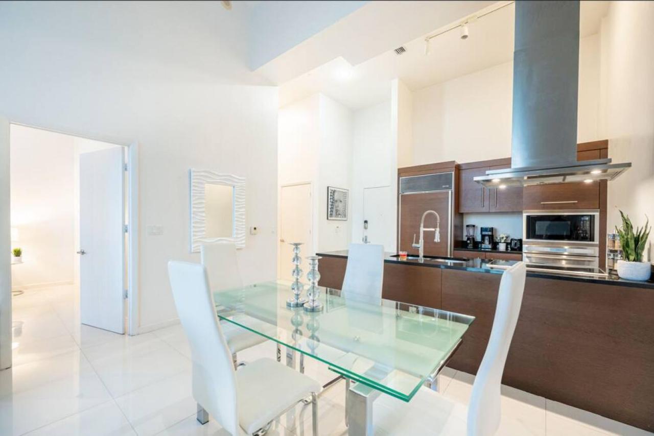 Beautiful One Bedroom Condo 16Ft Ceilings At The W Miami Buitenkant foto