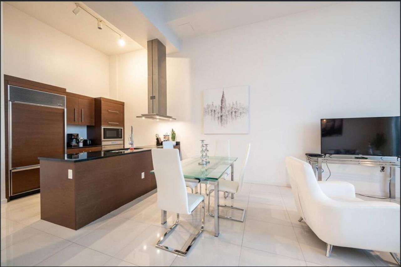 Beautiful One Bedroom Condo 16Ft Ceilings At The W Miami Buitenkant foto