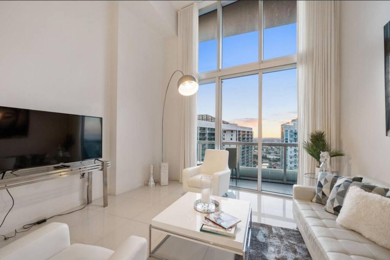 Beautiful One Bedroom Condo 16Ft Ceilings At The W Miami Buitenkant foto